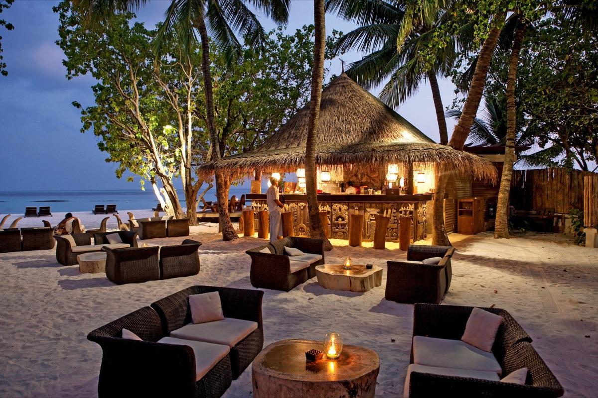 Constance Moofushi - foto 2