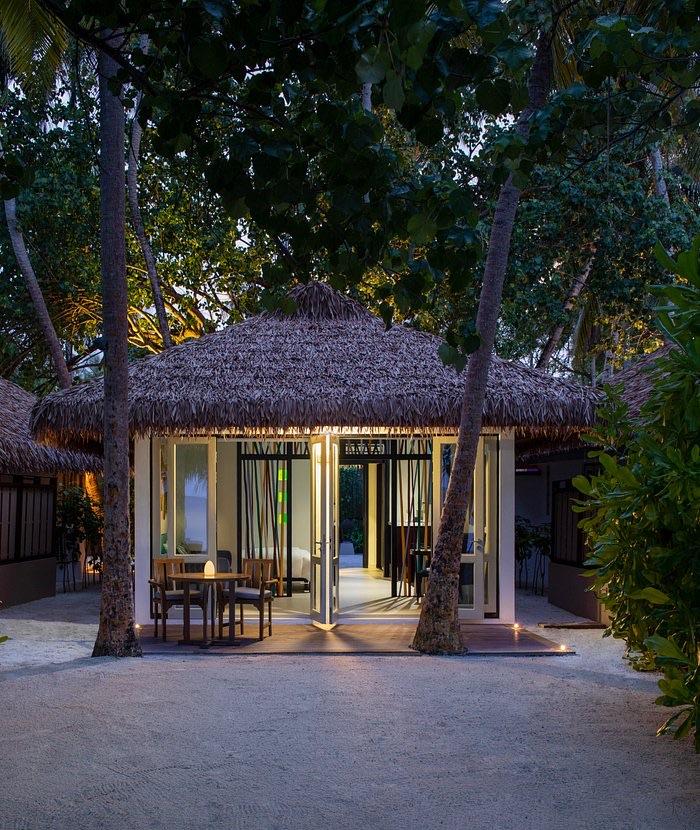 Dhawa Ihuru Maldives Resort & Spa - foto 2